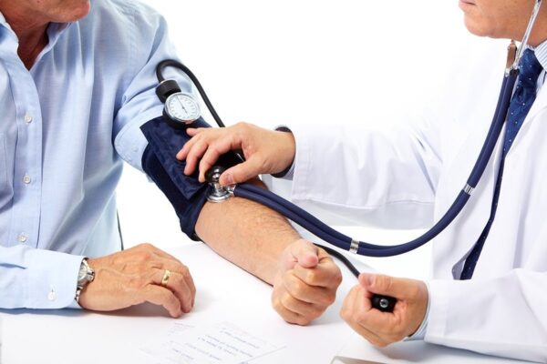 Quan hệ vợ chồng nên kiểm tra sức khỏe thường xuyên