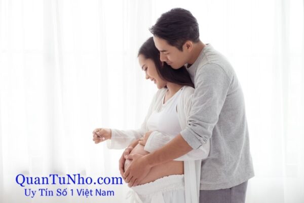 Bầu 4 tháng quan hệ được không