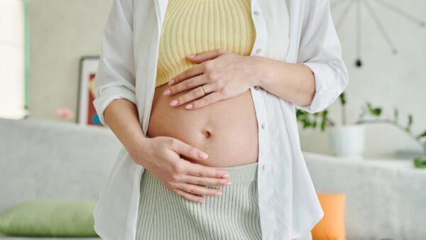 Chướng bụng dưới có phải mang thai không