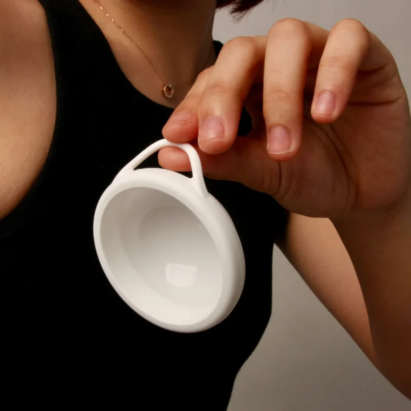 Quan hệ ngày đèn đỏ có hại không? Phân tích Tác hại, Lợi ích và Cách an toàn 10 menstrual disc