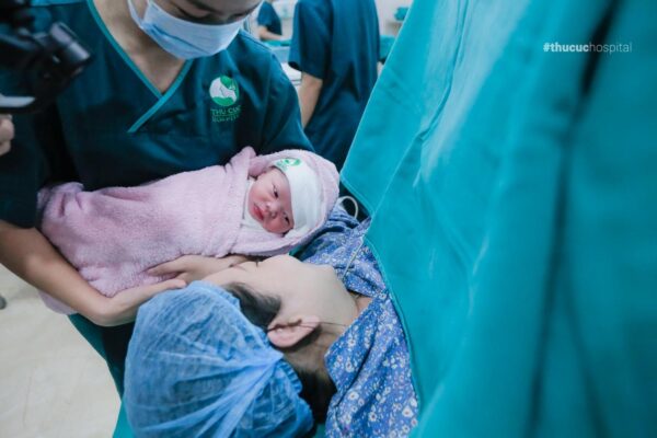 triệt sản nữ khi sinh mổ