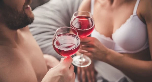 Tại Sao Đàn Ông Thích Quan Hệ Khi Say