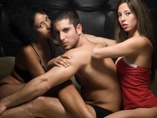 Threesome Là Gì? Giải Mã Sức Hút Và Những Góc Khuất Của “Cuộc Yêu Tay Ba” 10 Threesome Là Gì