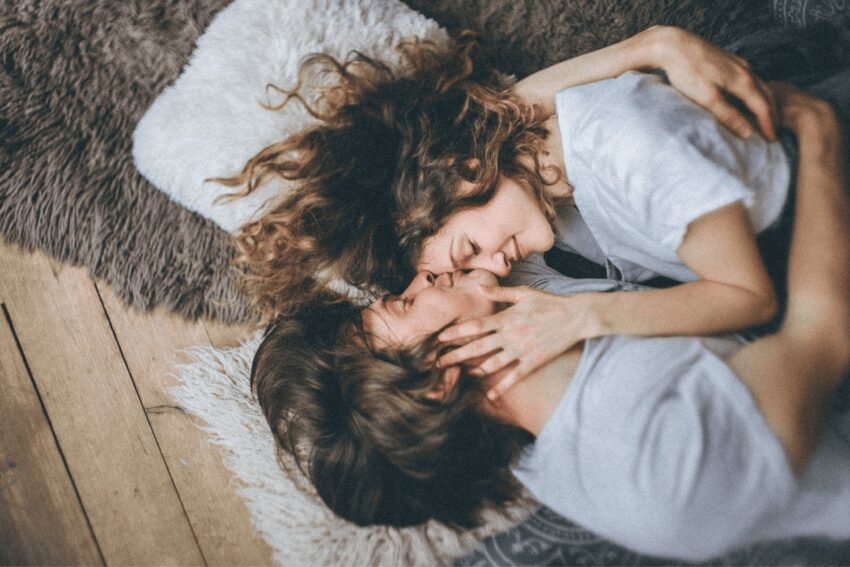 Lắng nghe cơ thể và lời nói của nàng