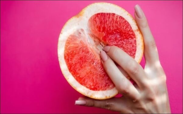 cách nhận biết cô bé khít