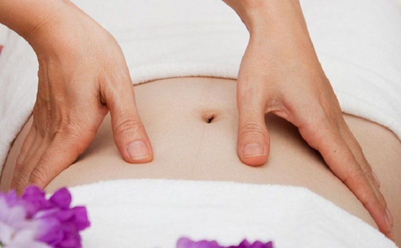 Massage Vùng Bụng Dưới Nhẹ Nhàng