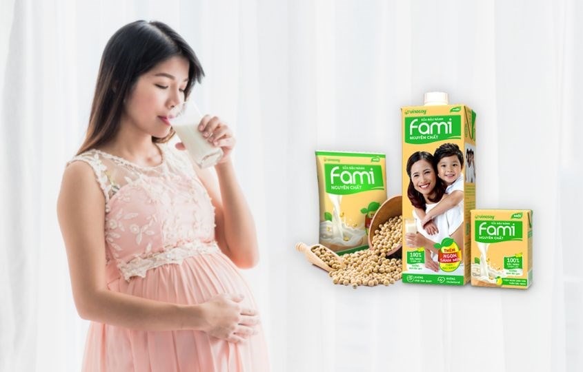 Sau sinh uống sữa đậu nành được không