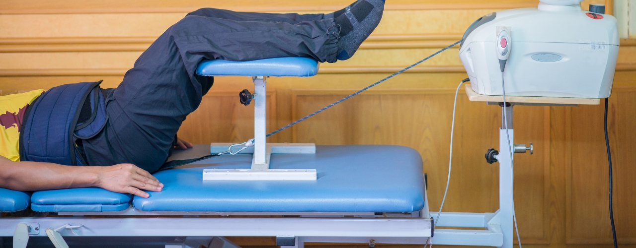 Cậu nhỏ bị cong sang trái: Thông tin, Nguyên nhân, Ảnh hưởng và Phương pháp điều trị 14 traction therapy