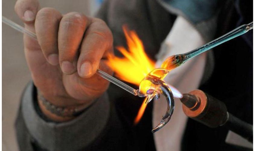 thủy tinh borosilicate